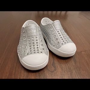 Silver Glitter Natives Size 7